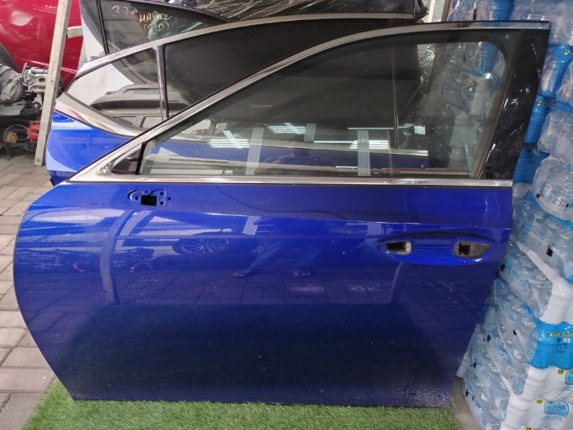 Used Original Lexus ES Complete Door (Front & Rear, Left or Right, 1 Piece) 2020–2025 – OEM Genuine باب كامل أصلي مستعمل لكزس ES (أمامي وخلفي، يسار أو يمين – قطعة واحدة) موديلات 2020–2025