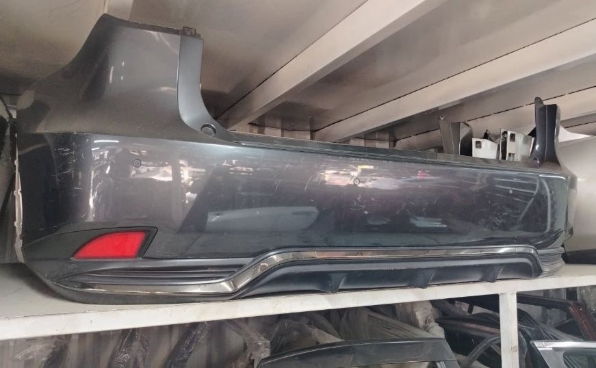 Used Original Lexus RX / NX / RC / ES300 Rear Bumper 2015–2025 – OEM Genuine صدام خلفي أصلي مستعمل لكزس RX / NX / RC / ES300 موديلات 2015–2025 – OEM
