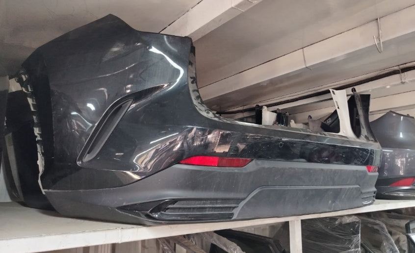 Used Original Lexus RX / NX / RC / ES300 Rear Bumper 2015–2025 – OEM Genuine صدام خلفي أصلي مستعمل لكزس RX / NX / RC / ES300 موديلات 2015–2025 – OEM
