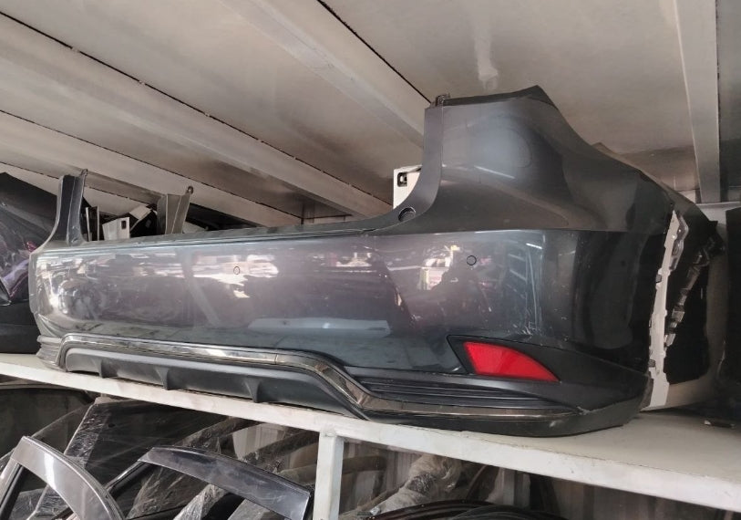 Used Original Lexus RX / NX / RC / ES300 Rear Bumper 2015–2025 – OEM Genuine صدام خلفي أصلي مستعمل لكزس RX / NX / RC / ES300 موديلات 2015–2025 – OEM