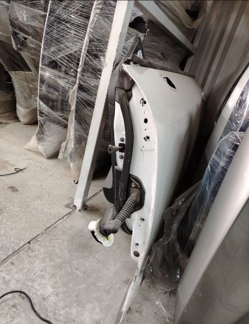 Used Original Lexus RX / NX / RC Front & Rear Doors (Left & Right) 2015–2025 – OEM Genuine أبواب أمامية وخلفية أصلية مستعملة لكزس RX / NX / RC (يسار ويمين) موديلات 2015–2025 – OEM