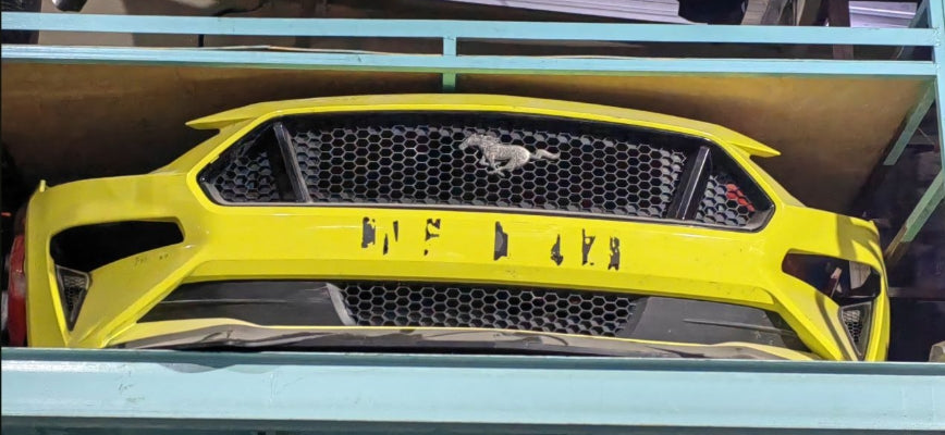 Used Ford Mustang 2018 to 2023 Front Bumper, 8 Cylinder صدام أمامي مستعمل لفورد موستانج 2018 إلى 2023 – 8 سلندر