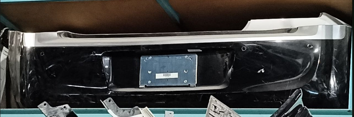 Used Rear Bumper for Dodge Charger 2016-2017 – صدام خلفي مستعمل لدودج تشارجر 2016-2017