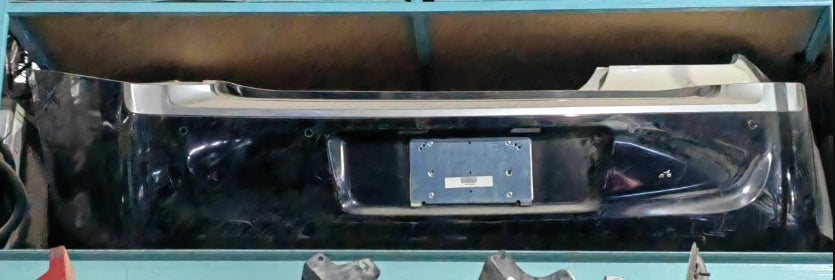 Used Rear Bumper for Dodge Charger 2016-2017 – صدام خلفي مستعمل لدودج تشارجر 2016-2017