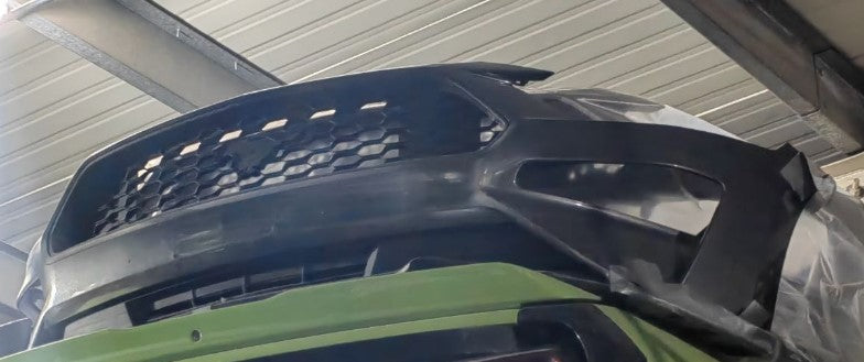 Used Ford Mustang 2018 to 2023 Front Bumper – 8 Cylinder, صدام أمامي مستخدم لفورد موستانج 2018 إلى 2023 – 8 سلندر