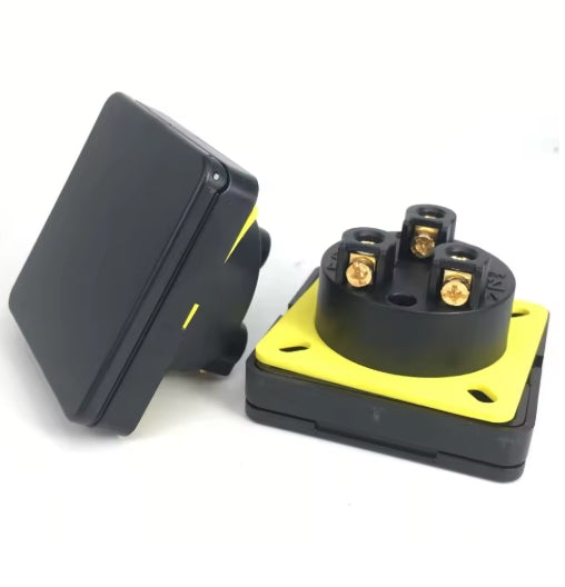 Global Waterproof Industrial Socket 250V 10/16A IP44 Power Connector with Protective Cover, EU/US/UK/AU مقبس صناعي مقاوم للماء 250 فولت 10/16 أمبير IP44 مع غطاء حماية ,متوافق مع معايير EU/US/UK/AU