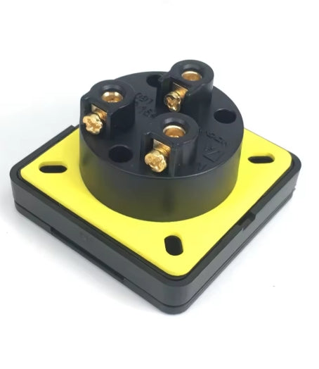 Global Waterproof Industrial Socket 250V 10/16A IP44 Power Connector with Protective Cover, EU/US/UK/AU مقبس صناعي مقاوم للماء 250 فولت 10/16 أمبير IP44 مع غطاء حماية ,متوافق مع معايير EU/US/UK/AU