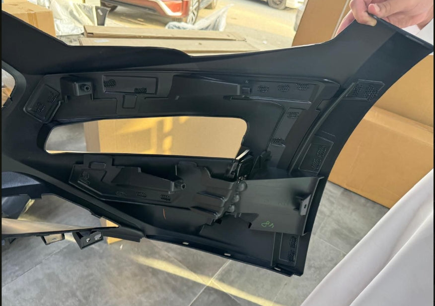 Ford Mustang 2018 Performance Front Bumper, Durable, Stylish Upgrade for Enhanced Aerodynamics and Sporty Look مقدمة أمامية أداء فورد موستنج 2018 ,متينة وأنيقة لتحسين الديناميكا الهوائية والمظهر الرياضي