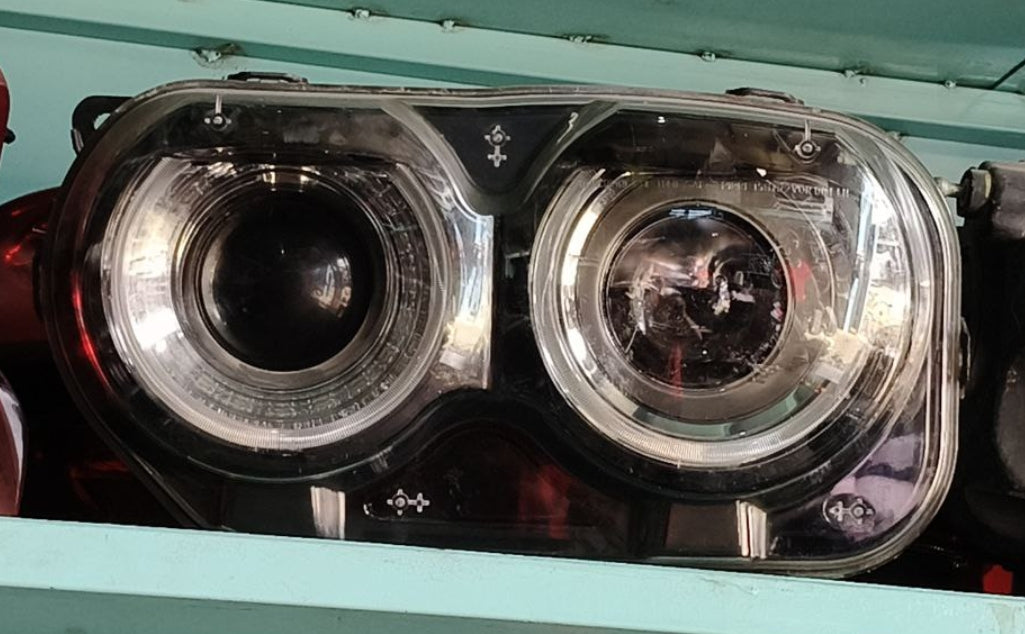 Used Dodge Challenger 2018-2019 Headlight, (1 Piece)- مصباح أمامي مستعمل لدودج تشالنجر 2018–2019 – قطعة واحدة