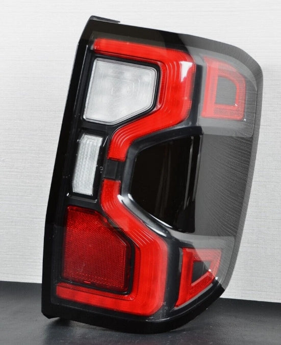 New Ford Raptor 2023+ LED Taillights Set Driver & Passenger Side 
طقم أضواء خلفية LED جديدة لفورد رابتور 2023+ جهة السائق والراكب