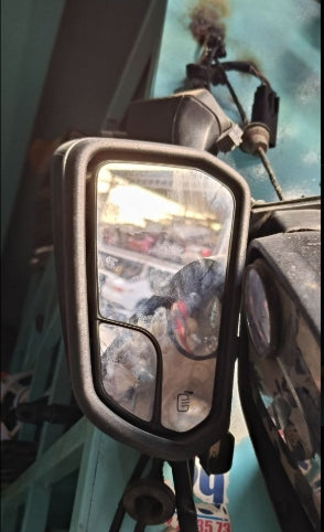 Used Ford Mustang Side Mirrors 2015-2023 – Passenger & Driver Side,  مرايا جانبية مستعملة لفورد موستانج 2015-2023 – جهة السائق والراكب