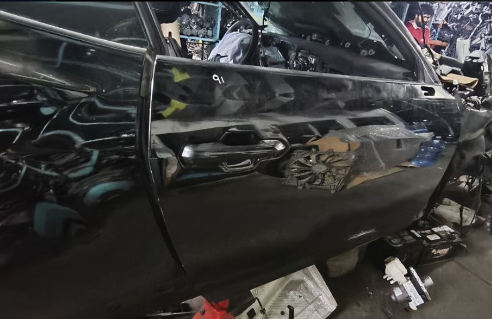 Used Ford Mustang 2024 Passenger Side Door – (1 Piece)- باب جانب الراكب مستعمل لفورد موستانج 2024 – قطعة واحدة