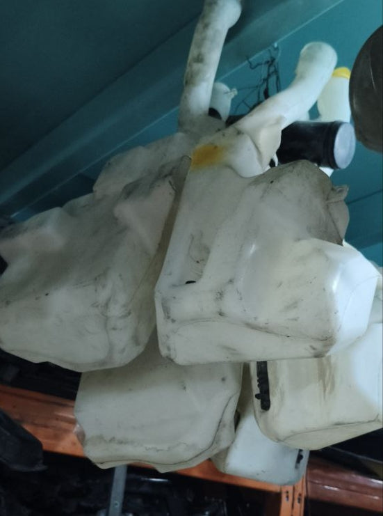 Used Dodge Charger 2012+ Vapor Tank – (1 Piece) خزان تبخر مستعمل لدودج تشارجر 2012 فما فوق – قطعة واحدة