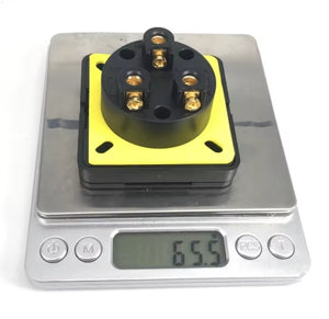 Universal Waterproof Industrial Socket – EU/US/AU/UK 10/16A 250V AC Power Connector with IP44 Cover قابس صناعي عالمي مقاوم للماء – مقبس طاقة 10/16 أمبير 250 فولت مع غطاء حماية IP44 مناسب لمعايير EU/US/AU/UK