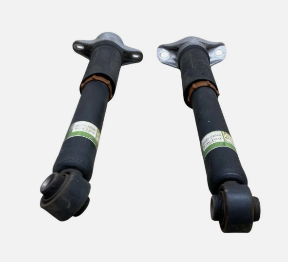 Used Original Lexus NX Rear Shock Absorbers 2021-2025 for 2 piece OEM
مساعدات خلفية لكزس NX أصلية مستعملة