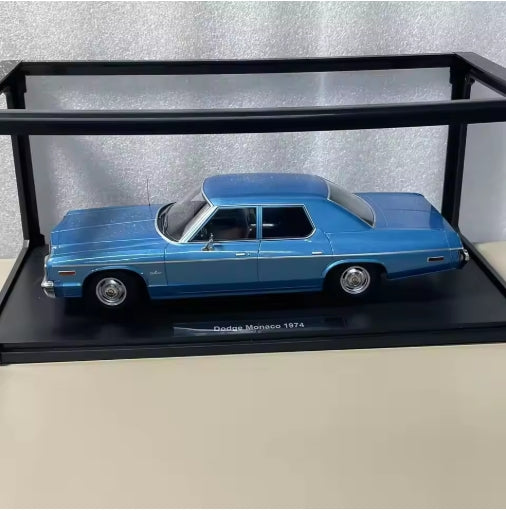 1:18 Dodge Monaco 1974 C-Body Metal Alloy Car Model, Third Generation Four-Door Hardtop Sedan Collector’s Simulator مجسم سيارة 1:18 دودج موناكو 1974 من سبائك معدنية, الجيل الثالث، سيدان هارد توب بأربعة أبواب، نموذج محاكاة للمقتنين