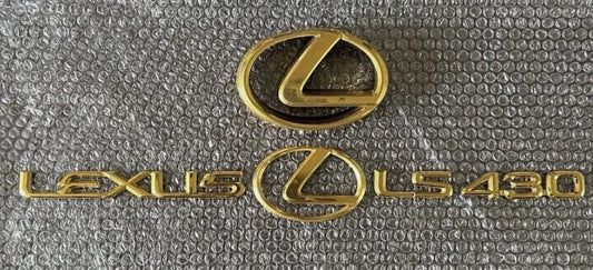 Used Lexus LS430 2000-2006 Rear Emblem Badge | لكزس LS430 شعار خلفي