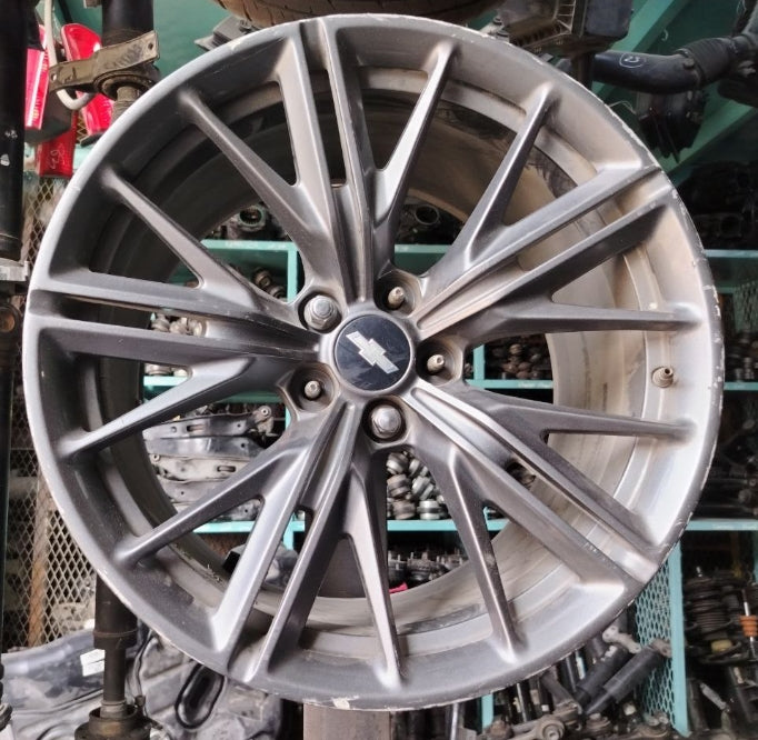 Used Chevrolet Camaro 2016-2023 Rim R20 – 1 Piece,  جنط مستعمل لشفروليه كمارو 2016–2023 مقاس R20 – قطعة واحدة