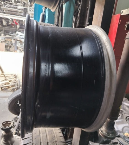 Used Chevrolet Camaro 2016-2023 Rim R20 – 1 Piece,  جنط مستعمل لشفروليه كمارو 2016–2023 مقاس R20 – قطعة واحدة