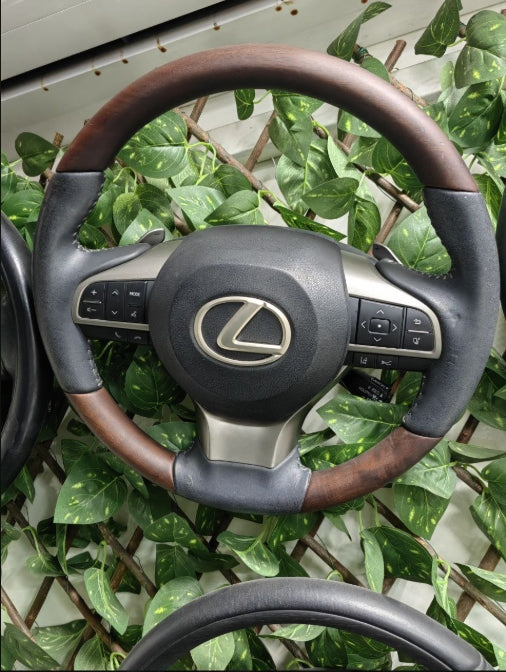 Used Original Steering Wheel for Lexus RX & NX 2016-2022 مقود أصلي مستعمل لكزس RX وNX 2016–2022