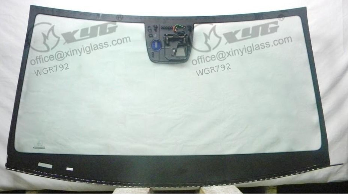 Mercedes-Benz GLK350 2013 Front Windshield Glass | OEM Fit Replacement زجاج أمامي مرسيدس GLK350 موديل 2013