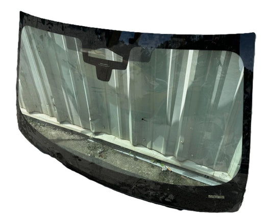 BMW M8 2021 Front Windshield Glass with 3 Camera Support | OEM Fit زجاج أمامي BMW M8 موديل 2021 يدعم 3 كاميرات
