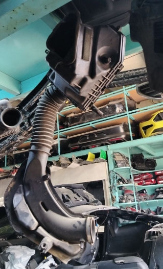 Used Air Cleaner Box Filter for Dodge Charger & Challenger 2016-2020 –  علبة فلتر هواء المحرك مستعملة لدودج تشارجر وتشالنجر 2016–2020