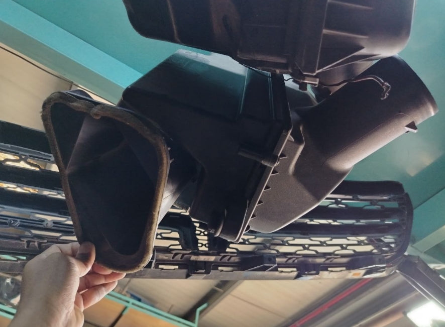 Used Chevrolet Camaro 6-Cylinder Air Filter Box Assembly 2016-2023 –  علبة فلتر هواء المحرك 6 سلندر مستعملة لشفروليه كمارو 2016–2023