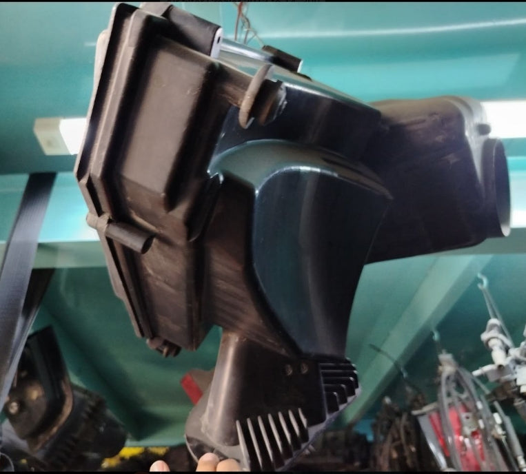 Used Chevrolet Camaro 6-Cylinder Air Filter Box Assembly 2016-2023 –  علبة فلتر هواء المحرك 6 سلندر مستعملة لشفروليه كمارو 2016–2023