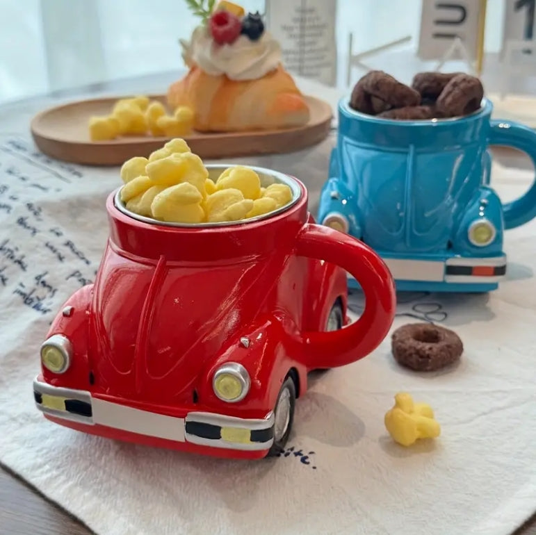 Car-Shaped Coffee Mug, Resin Shell, Stainless Steel Inside, Retro Style Gift for Car Lovers كوب قهوة على شكل سيارة, غلاف راتنج، داخل ستانلس ستيل، تصميم كلاسيكي، هدية لعشاق السيارات