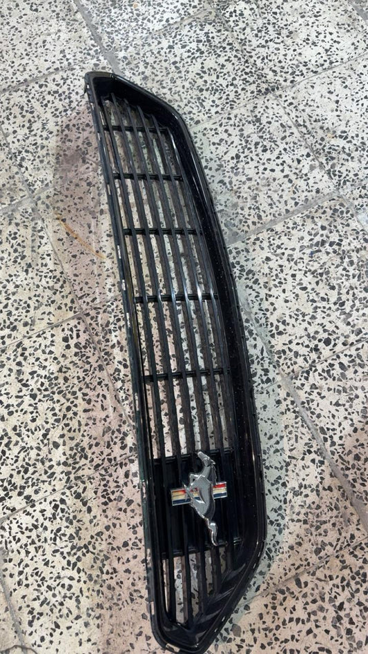 Ford Mustang Front Grille 1-Piece OEM Style Replacement (2015–2023)  شبك أمامي فورد موستانج قطعة واحدة (OEM Style) بديل – موديلات 2015–2023