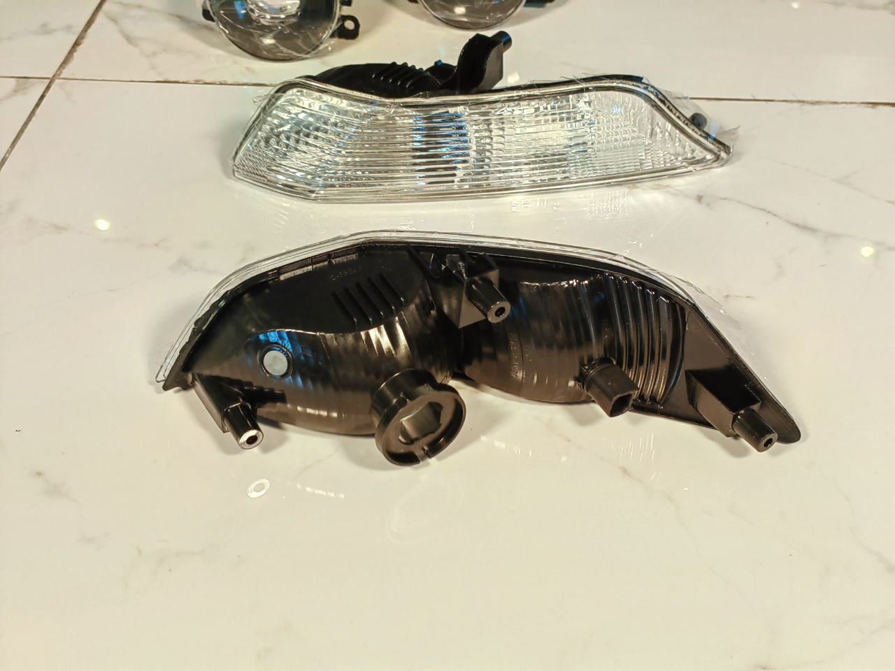 Ford Mustang 2018 Signal Lamp RH/LH with Fog Lamp, V8 مصباح إشارة ضباب فورد موستنج 2018 يمين/يسار   V8