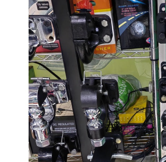 Toyota Land Cruiser Compatible Hook - Premium Accessories for Your Land Cruiser خطاف متوافق مع تويوتا لاند كروزر - ملحقات مميزة لسيارتك لاند كروزر