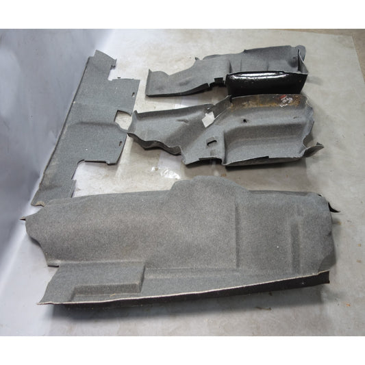 BMW E30 1982-1993 Trunk Liner  بي ام دبليو بطانة الدبة الشنطة