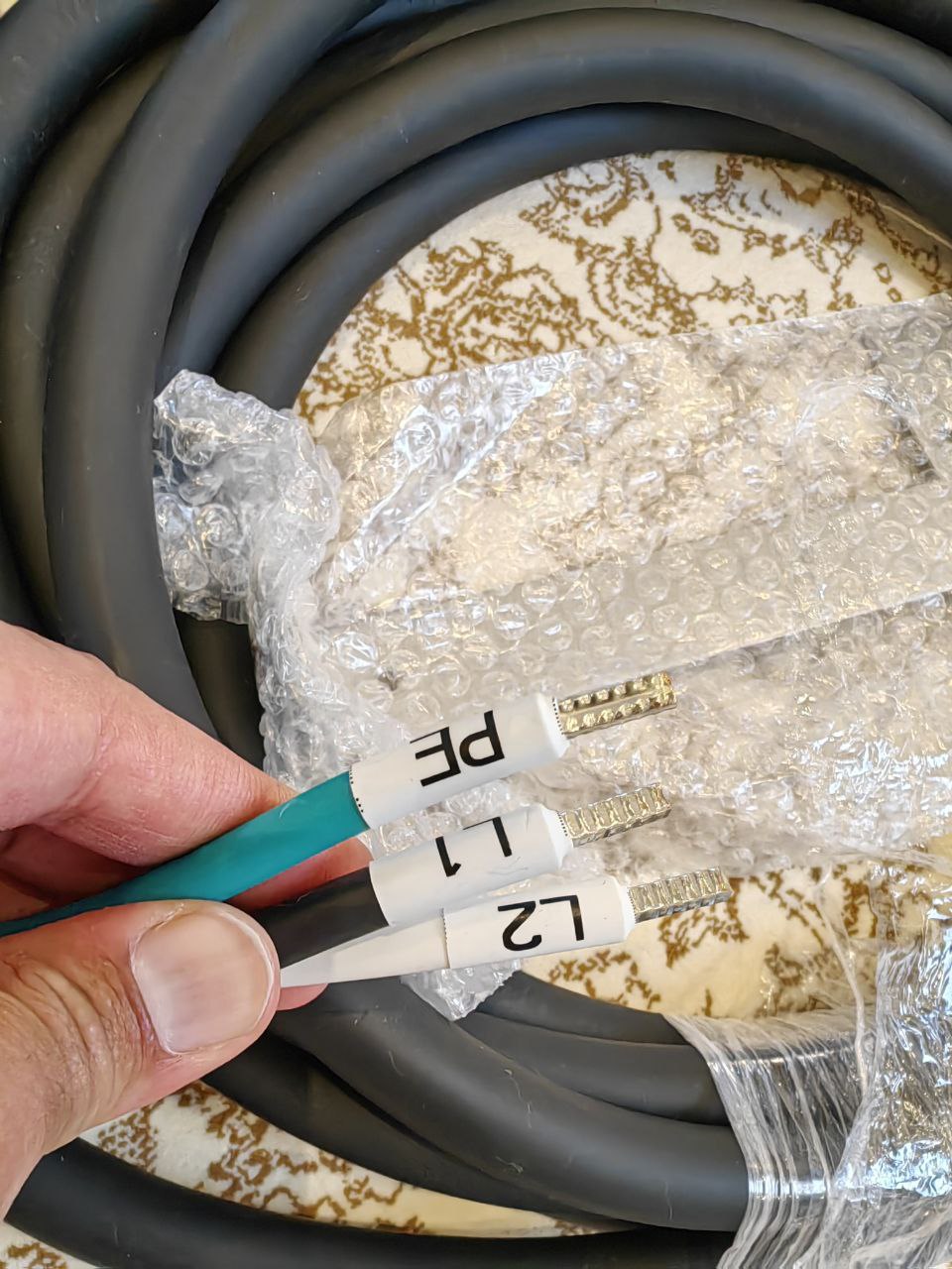 EV Car Wall Charger 48A/11.5kW AC Fast Charging & Power Station (Compatible with Tesla)   شاحن حائط للسيارات الكهربائية Type 1 بقدرة 48 أمبير / 11.5 كيلوواط – شحن سريع AC ومحطة طاقة، متوافق مع تسلا