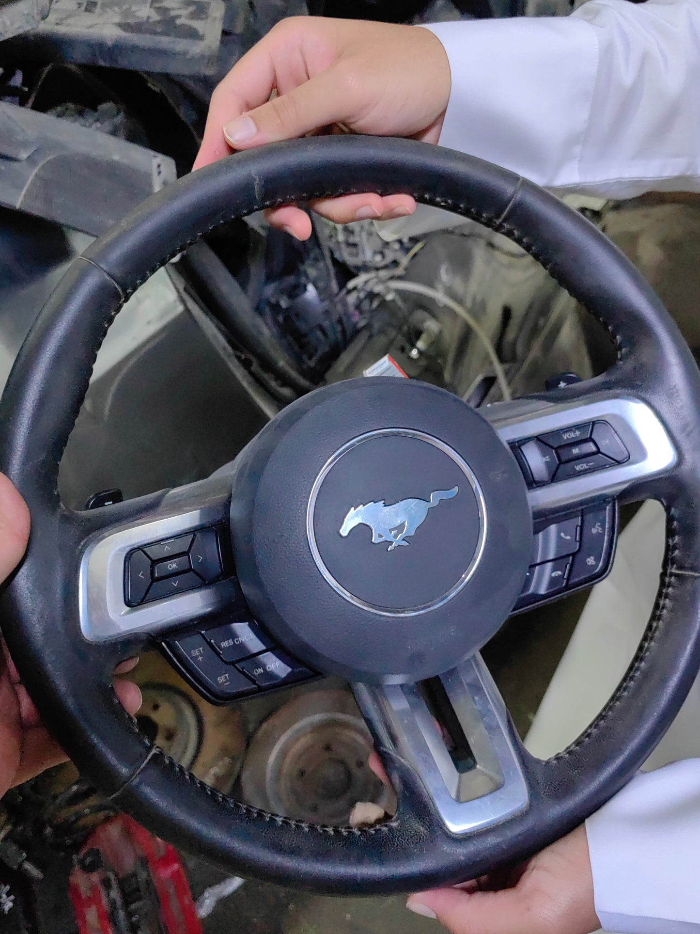 Used Ford Mustang Automatic Steering Wheel with Airbag 2015-2023 سكان ديكسون موستنج مع شفترات