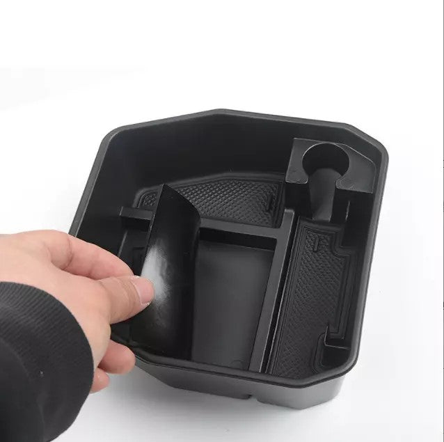 صينية منظم للكونسول الوسطي متوافقة مع إكسسوارات لاند روفر ديفندر 2020-2023، تناسب ديفندر  موديلات 2021 و2022.Center Console Organizer Tray Compatible with Land Rover Defender Accessories 2020-2023 fits Defender 90 110 2021 2022 (Copy)